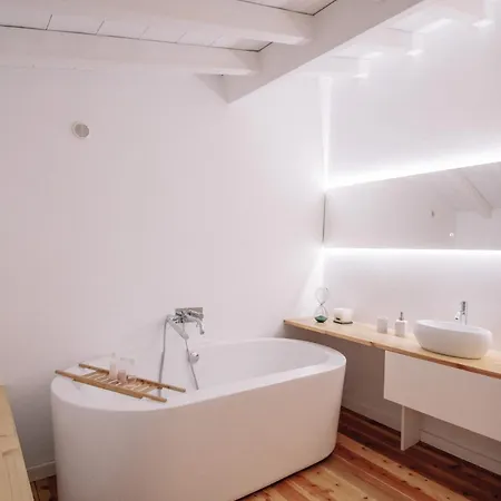 Villa Quinta Do Vale Da Ermida, Private - Heated - Pool