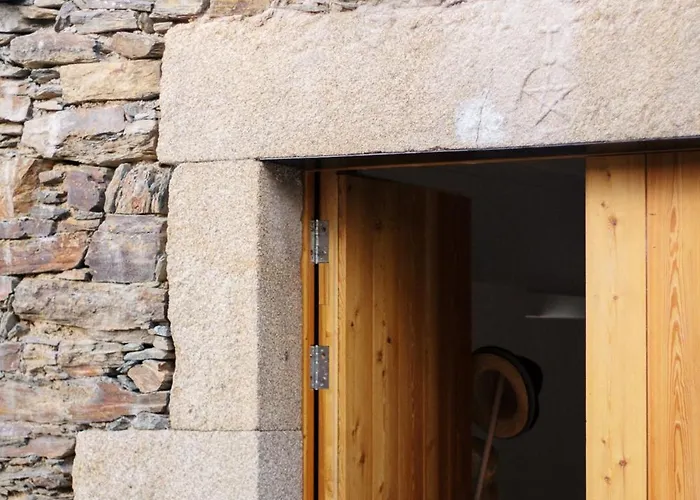 Villa Quinta Do Vale Da Ermida, Private - Heated - Pool